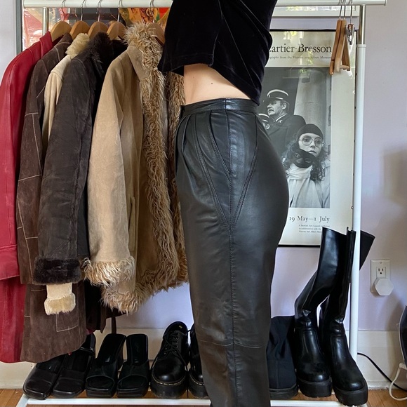 Vintage high waisted leather pants - Picture 3 of 4